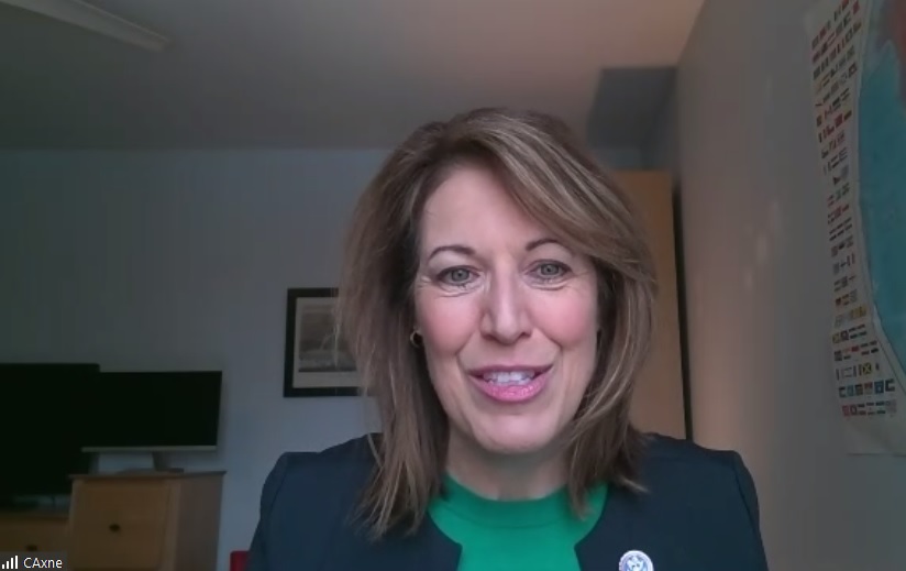 Axne hosts biofuels roundtable with POET Biorefining ? Corning