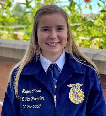 Central DeWitt student named GROWMARK?s national essay contest winner