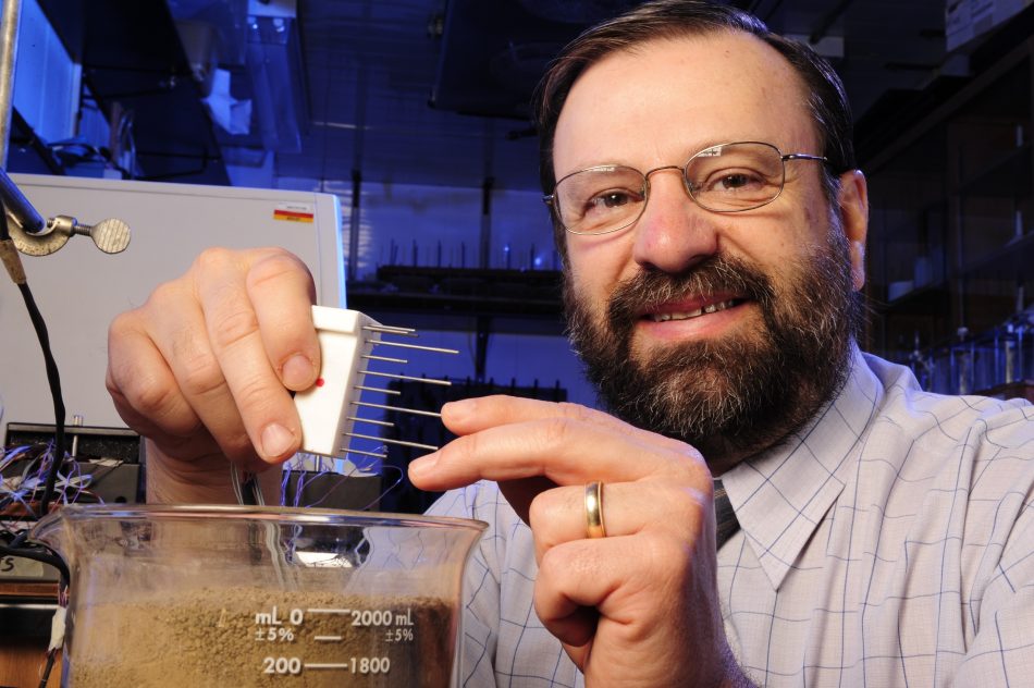 National USDA Multistate Excellence in Research Award recognizes ISU soil scientist