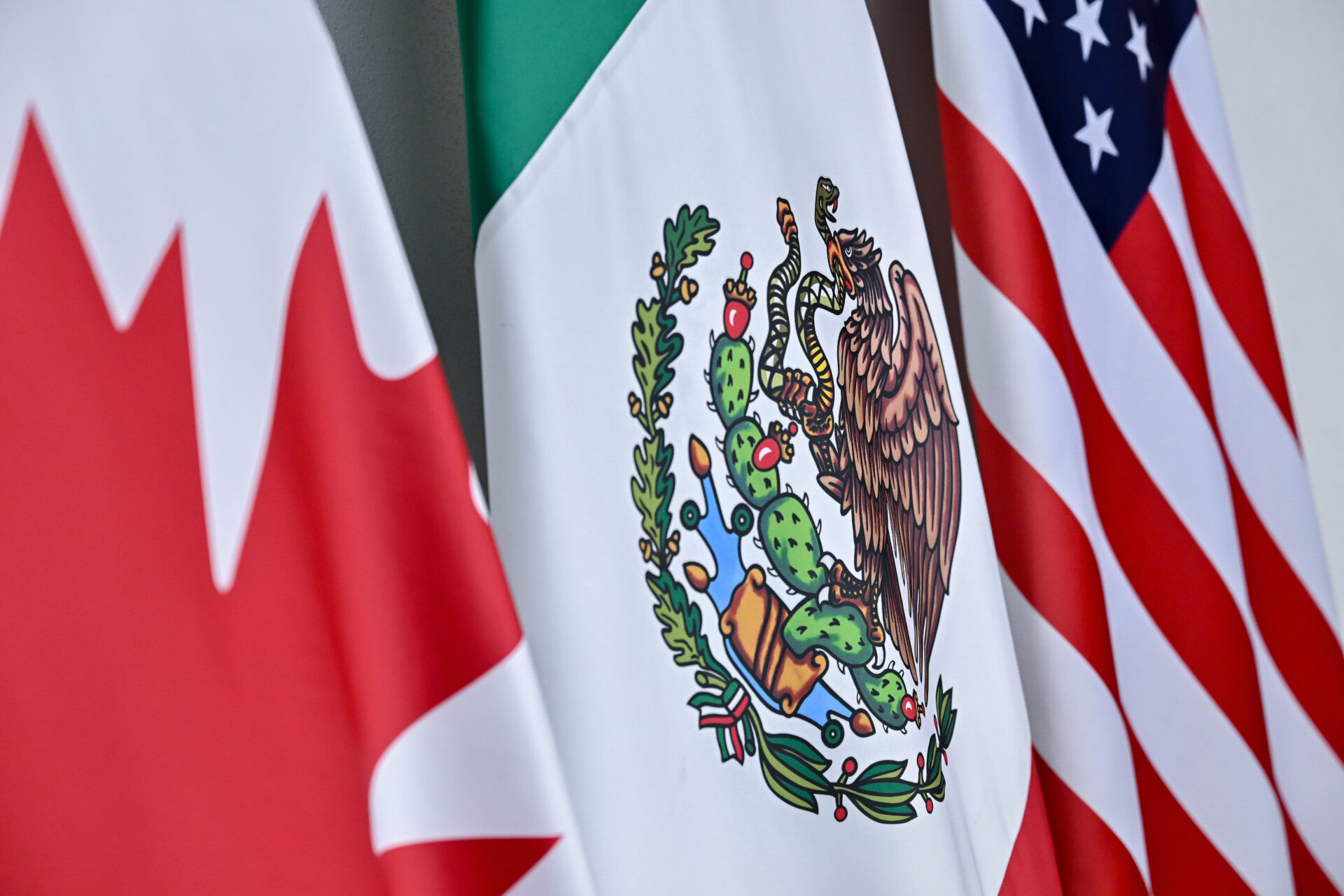 AdobeStock_1120381284 USMCA Flags