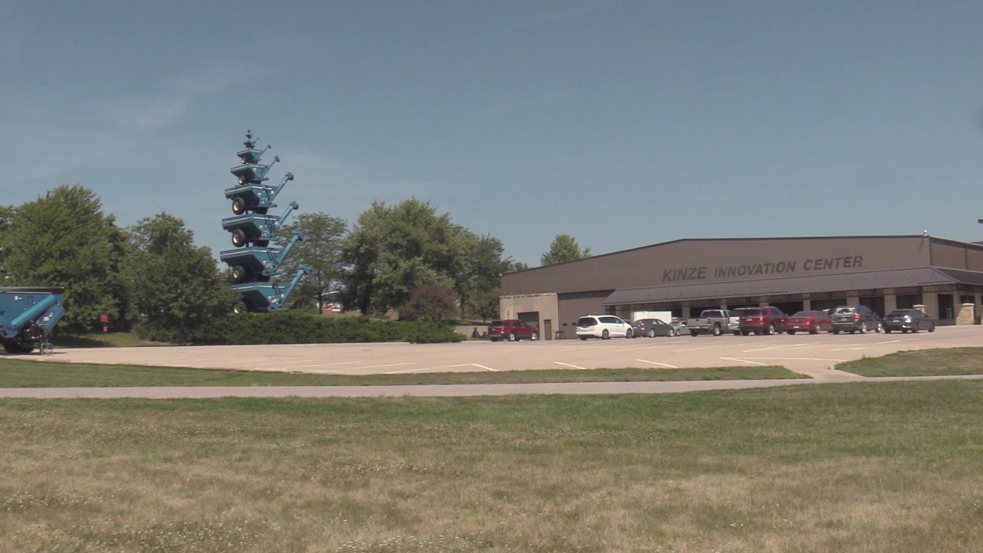 Kinze-plant